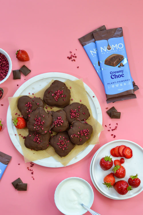 Creamy Choc Strawberry Yoghurt Clusters
